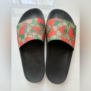 Gucci strawberry slides